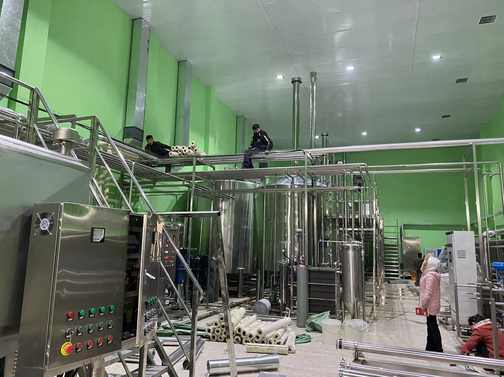 勃利精酿啤酒设备厂—精酿啤酒设备制造：传承工艺与创新科技的交融